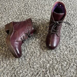 Bionica Red Oxblood Leather Ankle Boots Size 6 M Lace Up Block Heel Chukka